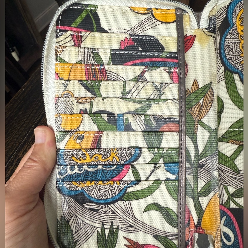 Colorful Sakroots Wallet - Picture 6 of 6